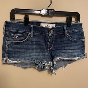 Hollister Jean Shorts - size 27
